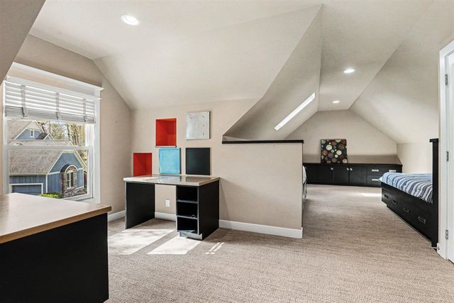 1670 Flowers Crossing Drive, Grand Rapids, MI 49525