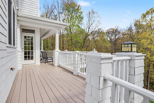 1670 Flowers Crossing Drive, Grand Rapids, MI 49525