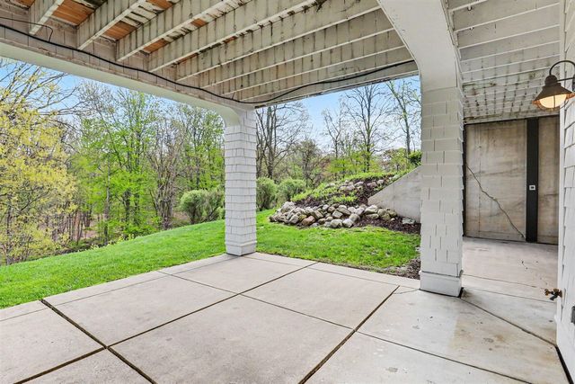 1670 Flowers Crossing Drive, Grand Rapids, MI 49525