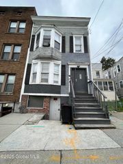 246 Morton Avenue unit 1, Albany, NY 12202