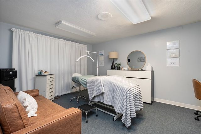 990 Main Street 3, East Greenwich, RI 02818