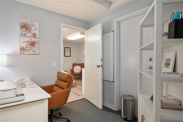 990 Main Street 3, East Greenwich, RI 02818