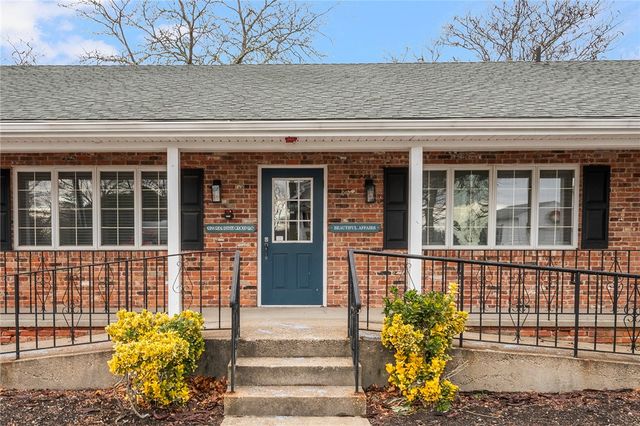 990 Main Street 3, East Greenwich, RI 02818