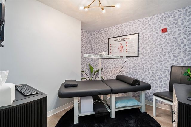 990 Main Street 3, East Greenwich, RI 02818