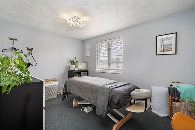 990 Main Street 3, East Greenwich, RI 02818