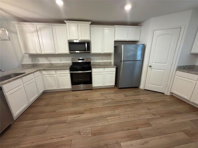 614 Aplite PASS, Maxwell, TX 78656