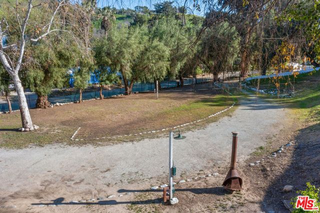 10311 Wheatland Avenue, Sunland, CA 91040
