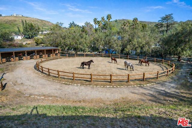 10311 Wheatland Avenue, Sunland, CA 91040