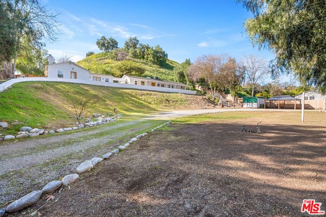 10311 Wheatland Avenue, Sunland, CA 91040