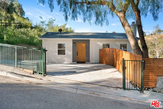 10311 Wheatland Avenue, Sunland, CA 91040