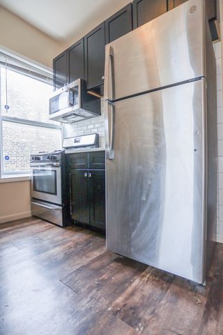 1250 W Montrose Avenue 130, Chicago, IL 60640