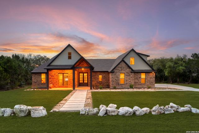 827 COUNTY ROAD 2801 E, Mico, TX 78056