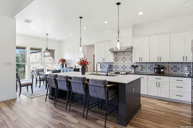 827 COUNTY ROAD 2801 E, Mico, TX 78056