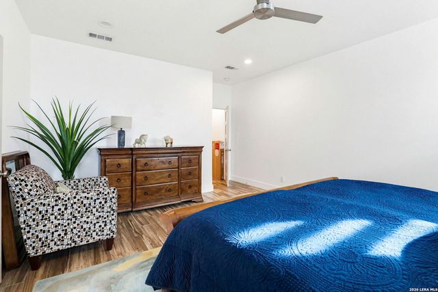 827 COUNTY ROAD 2801 E, Mico, TX 78056