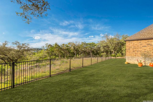 827 COUNTY ROAD 2801 E, Mico, TX 78056