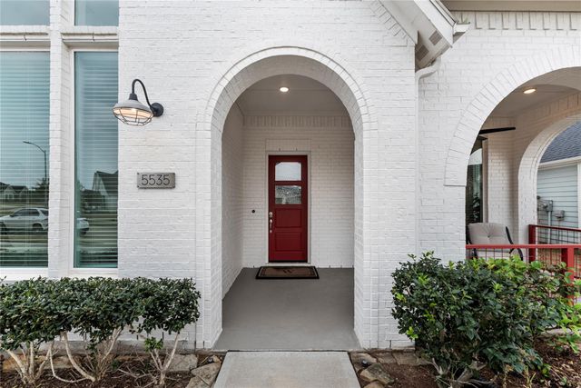 5535 Water Terrace Lane, Fulshear, TX 77441