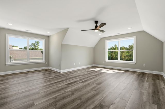 8032 Old Reaves Ferry Rd., Conway, SC 29526