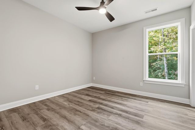 8032 Old Reaves Ferry Rd., Conway, SC 29526