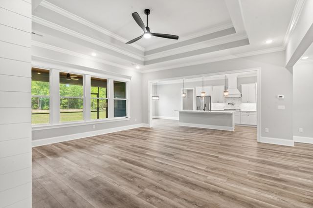 8032 Old Reaves Ferry Rd., Conway, SC 29526