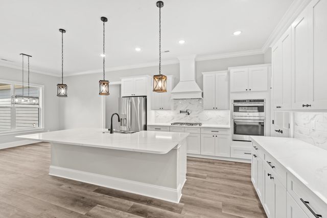 8032 Old Reaves Ferry Rd., Conway, SC 29526