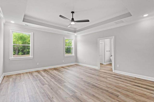 8032 Old Reaves Ferry Rd., Conway, SC 29526