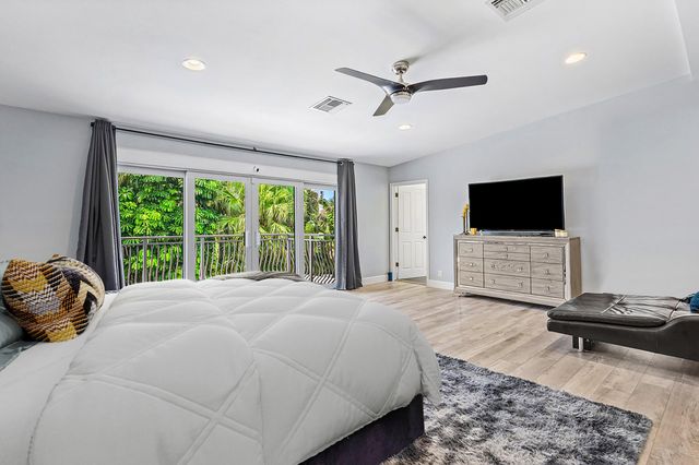 811 SE 31st Street, Boca Raton, FL 33432
