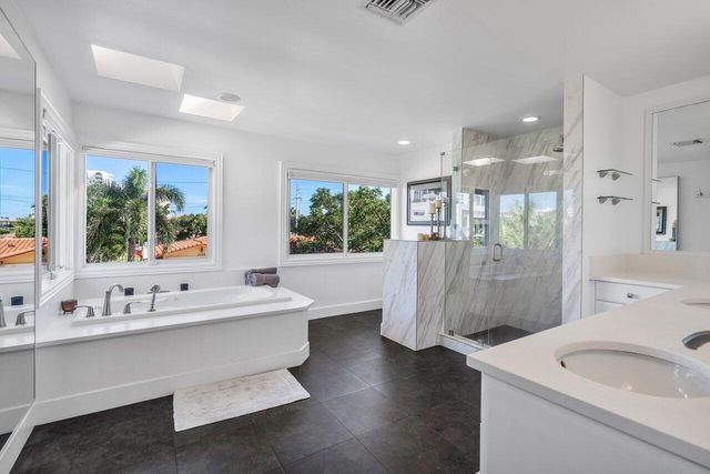811 SE 31st Street, Boca Raton, FL 33432