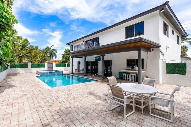 811 SE 31st Street, Boca Raton, FL 33432
