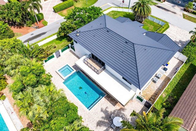 811 SE 31st Street, Boca Raton, FL 33432