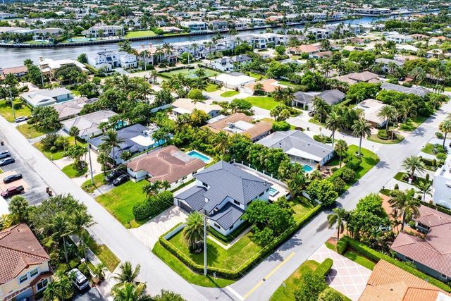 811 SE 31st Street, Boca Raton, FL 33432