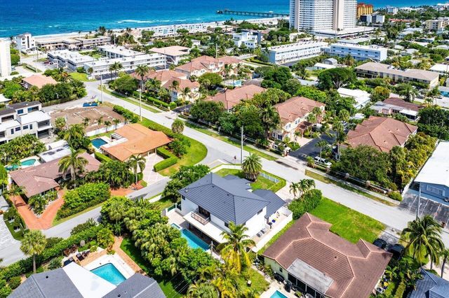 811 SE 31st Street, Boca Raton, FL 33432