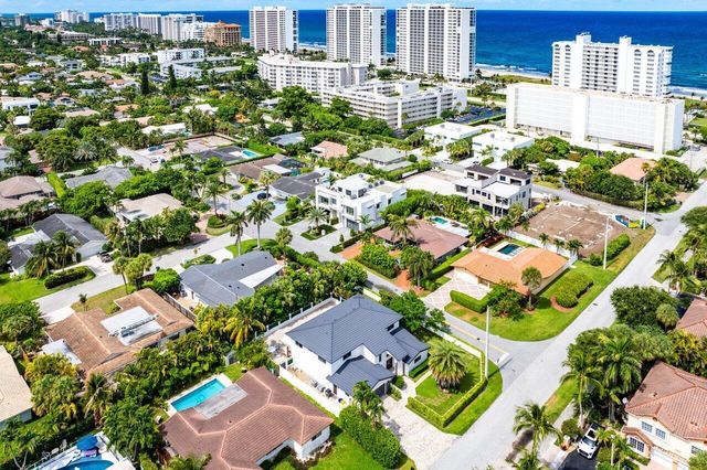 811 SE 31st Street, Boca Raton, FL 33432
