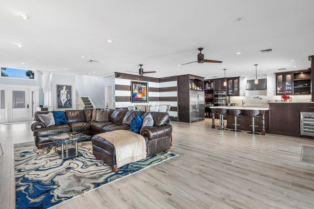 811 SE 31st Street, Boca Raton, FL 33432