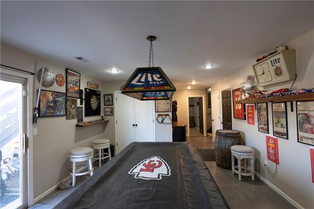 320 Shenandoah Drive, Raymore, MO 64083