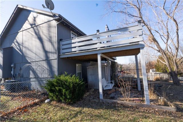 320 Shenandoah Drive, Raymore, MO 64083