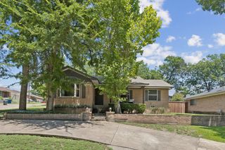 3546 Oak Creek Circle, Dallas, TX 75227