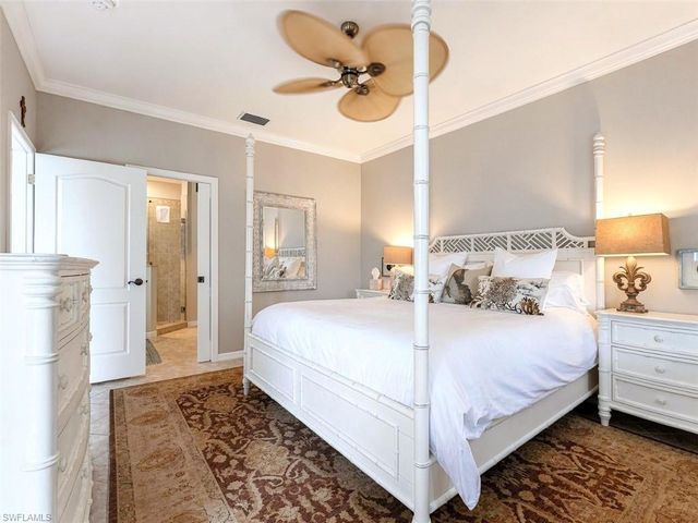 1262 Sweetwater LN 1505, Naples, FL 34110