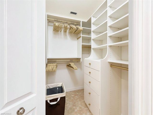 1262 Sweetwater LN 1505, Naples, FL 34110