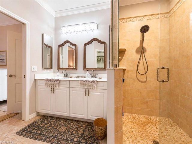 1262 Sweetwater LN 1505, Naples, FL 34110