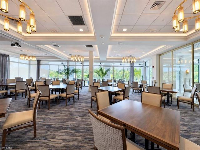 1262 Sweetwater LN 1505, Naples, FL 34110
