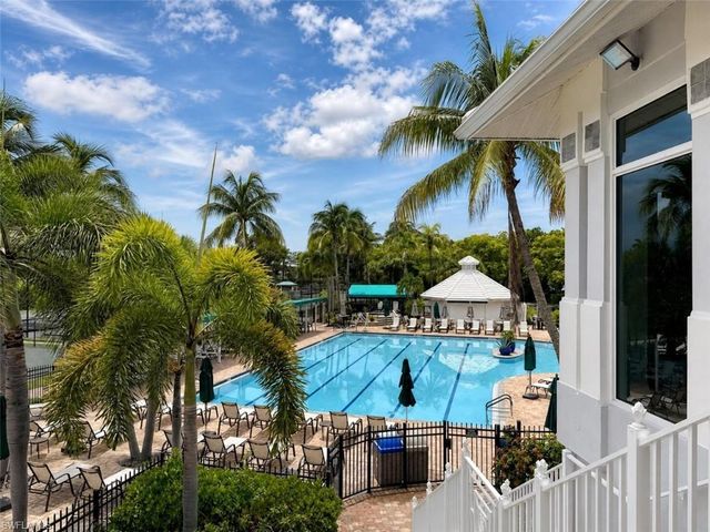 1262 Sweetwater LN 1505, Naples, FL 34110