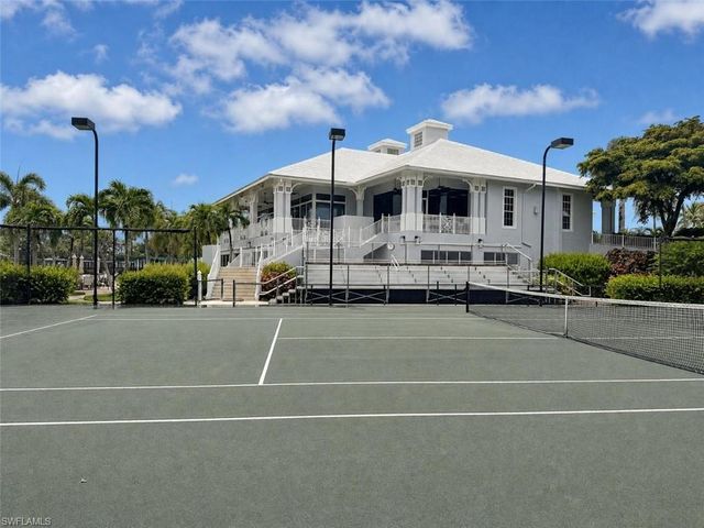 1262 Sweetwater LN 1505, Naples, FL 34110