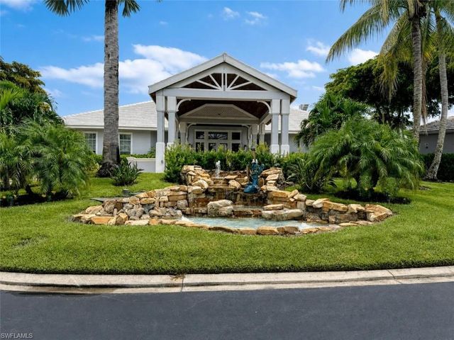 1262 Sweetwater LN 1505, Naples, FL 34110