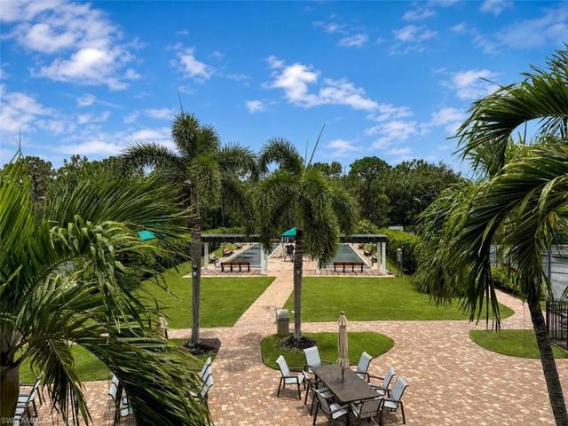 1262 Sweetwater LN 1505, Naples, FL 34110