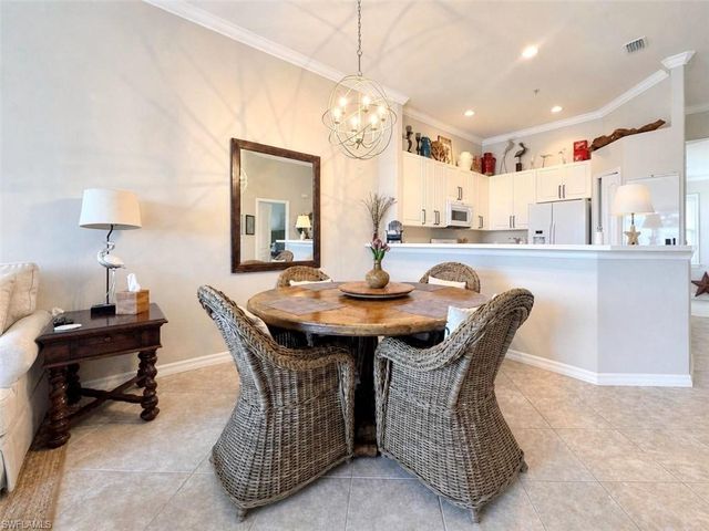1262 Sweetwater LN 1505, Naples, FL 34110