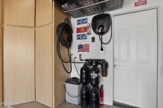 6402 N 13TH Avenue, Phoenix, AZ 85013