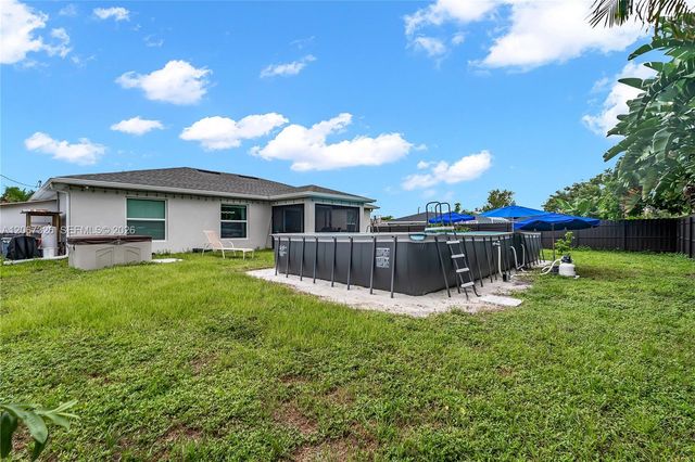 1307 1307 Sw 13th Terrace, Cape Coral, FL 33991
