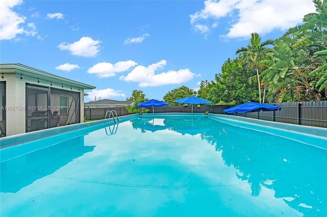 1307 1307 Sw 13th Terrace, Cape Coral, FL 33991