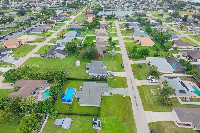 1307 1307 Sw 13th Terrace, Cape Coral, FL 33991