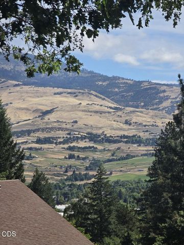 590 Taylor Street, Ashland, OR 97520
